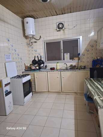 Manama, Bedspace Available, BHD 65/month,  Partition Room For Rent 65BHD FREE & GAS