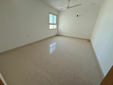 Busaiteen, Apartments/Houses, BHD 220/month,  2 BR,  Flat For Rent In Busaiteen With EWA , Unlimited