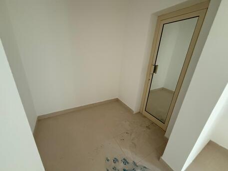 Busaiteen, Apartments/Houses, BHD 220/month,  2 BR,  Flat For Rent In Busaiteen With EWA , Unlimited