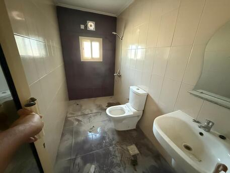 Busaiteen, Apartments/Houses, BHD 220/month,  2 BR,  Flat For Rent In Busaiteen With EWA , Unlimited