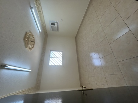 Paris, Apartments, Flats, Houses & Villas, SAR 45000/year,  3 BR,  Apartment For Rent In The Wzrat District, Near The Marriott Hotel.  المالك/العميل :