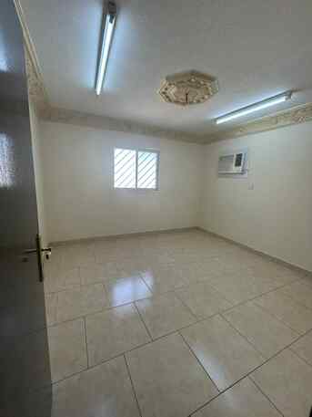 Paris, Apartments, Flats, Houses & Villas, SAR 45000/year,  3 BR,  Apartment For Rent In The Wazarat District, Near The Marriott Hotel