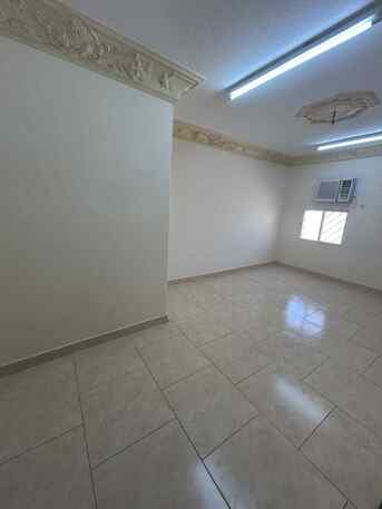 Paris, Apartments, Flats, Houses & Villas, SAR 45000/year,  3 BR,  Apartment For Rent In The Wazarat District, Near The Marriott Hotel