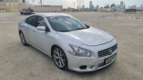 Juffair, Vehicles, Cars & Trucks , BHD 1550,  Nissan Maxima,  2011,  Automatic,  155000 KM,   Full Option Instalments Option Available