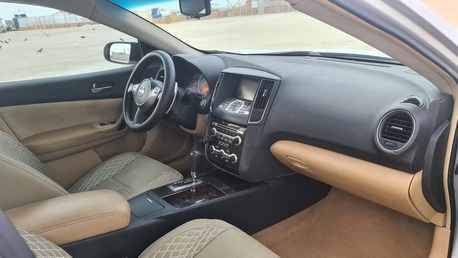 Juffair, Vehicles, Cars & Trucks , BHD 1550,  Nissan Maxima,  2011,  Automatic,  155000 KM,   Full Option Instalments Option Available