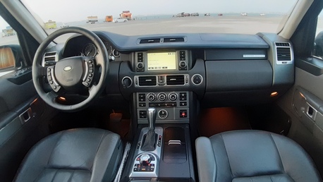 Juffair, Vehicles, Cars & Trucks , BHD 1950,  Land Rover Range Rover,  2007,  Automatic,  200 KM,  Range Rover V8 SuperCharged Perfect Condition