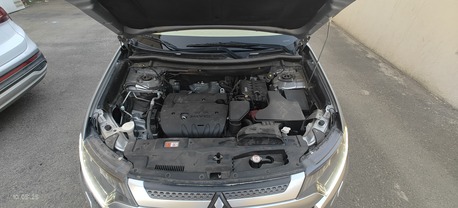 Riyadh, Vehicles, Cars & Trucks , SAR 49000,  Mitsubishi Outlander,  2019,  Automatic,  148000 KM,   Silver Top Option Keyless Moonroof 49000 SR Abha Location