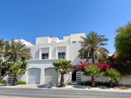 Saar, Villas, BHD 800,  Furnished,  400 Sq. Meter,  Modern 3BR Private Villa With Pool For Rent In Saar