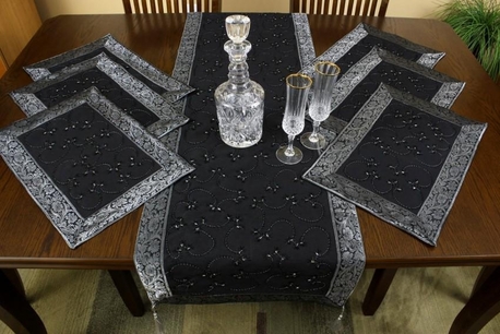 Jeddah, Clothing & Accessories, SAR 50,  We Are Selling Table Cloths In A Bulk Quantity