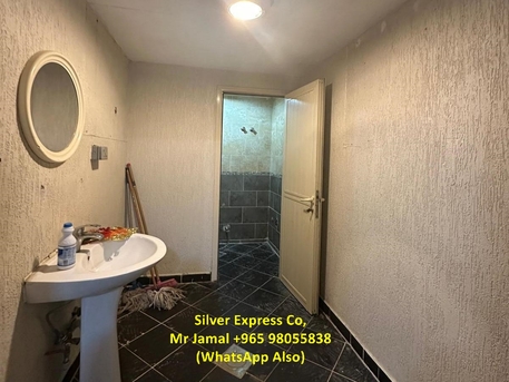 Kuwait City, Apartments/Houses, KWD 350/month,  2 BR,  100 Sq. Meter,  2 Bedroom Apartment With Balcony For Rent In Mangaf.
