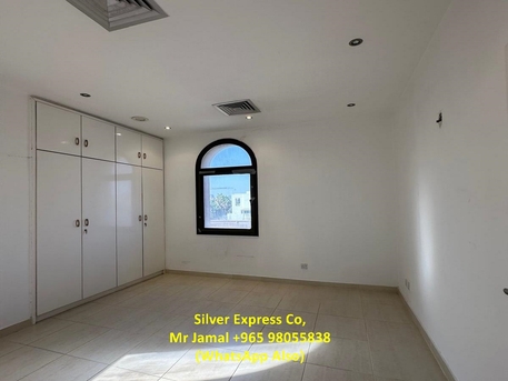 Mubarak Al-Kabeer, Apartments/Houses, KWD 1000/month,  3 BR,  300 Sq. Meter,  Private Compound Villa With Sharing Swimming Pool In Messila.