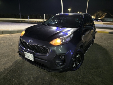Al-Madinah, Vehicles, Cars & Trucks , Sr 37000,  Kia Sportage,  2016,  Automatic,  275000 KM,  Urgent Sale &ndash;   (New Shape)