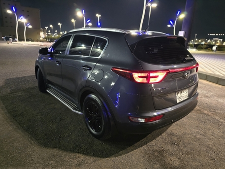 Al-Madinah, Vehicles, Cars & Trucks , Sr 37000,  Kia Sportage,  2016,  Automatic,  275000 KM,  Urgent Sale &ndash;   (New Shape)