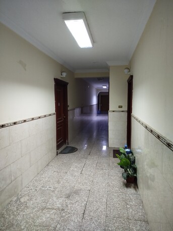 Jeddah, Rooms Available, SAR 1100/month,  One Bed Room For RENT FOR Bachelor Only In One Bed Lounge Apartment