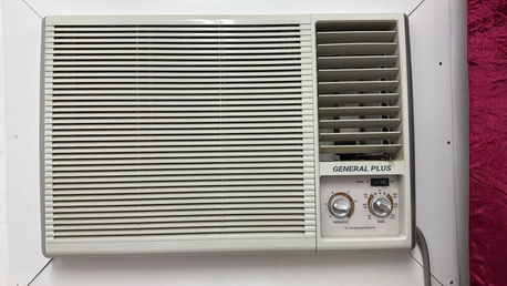 Al Olaya, Air Conditioners, SAR 300,  Window Ac Hot And Cold With No Repair History Before