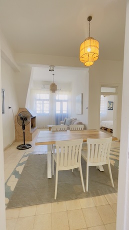 Amman, Apartments/Houses, Furnished,  2 BR,  100 Sq. Meter,  :✨ 2-Bedroom Apartment For Rent In Jabal Amman &ndash; Rainbow Street ✨ With A Lovel