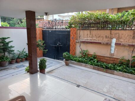 Karachi, Apartments/Houses, 6 BR,  400 Sq. Meter,  400 SQ Yard 3 Story House In Block 13 Federal B Area Karachi