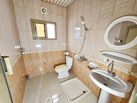 Sanabis, Offices, BHD 200,  120 Sq. Meter,  3BHK Office For Rent In Sanabis