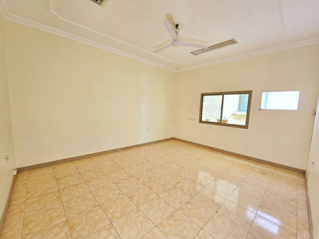 Sanabis, Offices, BHD 200,  120 Sq. Meter,  3BHK Office For Rent In Sanabis