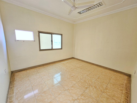 Sanabis, Offices, BHD 200,  120 Sq. Meter,  3BHK Office For Rent In Sanabis