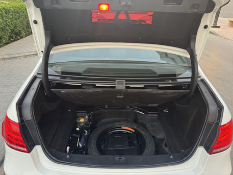 Riyadh, Vehicles, Cars & Trucks , SAR 71000,  Mercedes-Benz E200 2016,  2016,  Automatic,  178000 KM,   (W212) &ndash; Excellent Condition | GCC Specs | Turbo | Panoramic Roof