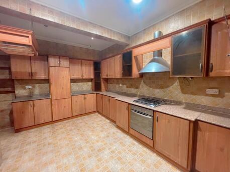 Zinj, Villas, BHD 1000,  Semi Furnished Double Story Private Villa 5 Bhk Exclusive In Zinj Near Adari Pak