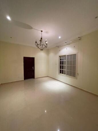 Zinj, Villas, BHD 1000,  Semi Furnished Double Story Private Villa 5 Bhk Exclusive In Zinj Near Adari Pak