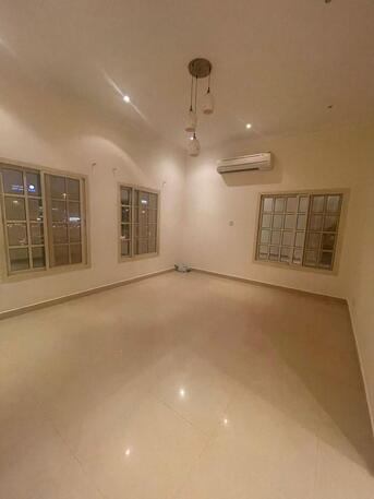 Zinj, Villas, BHD 1000,  Semi Furnished Double Story Private Villa 5 Bhk Exclusive In Zinj Near Adari Pak