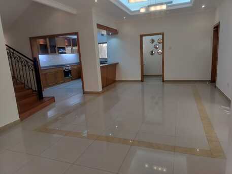 Janabiya, Villas, BHD 750,  Semi Furnished Compound Villa 3 Bhk Exclusive In Janabiya Near KFC