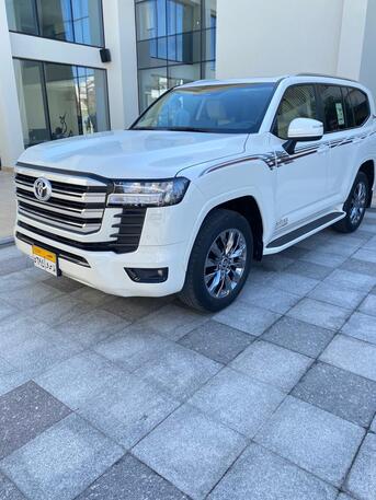 Cairo, Automotive, ايجار يومى بالسائق تويوتا لاندكروزر4*4