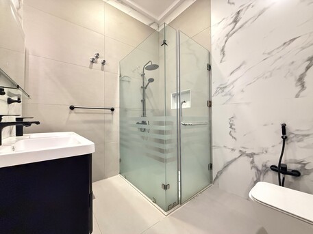 Kuwait City, Apartments/Houses, KWD 1250/month,  4 BR,  Salwa &ndash; Sea View Specious, Four Bedroom Floor W/balcony