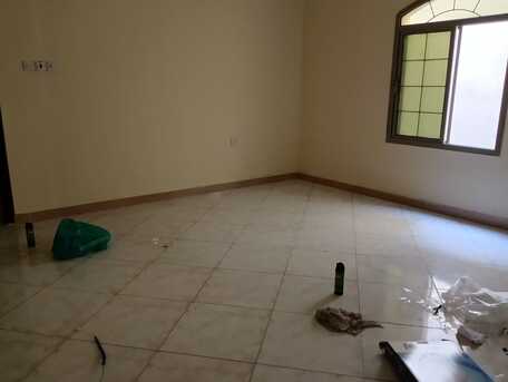 Busaiteen, Apartments, Flats, Houses & Villas, BHD 220/month,  3 BR,  Flat For Rent In Busaiteen Without EWA
