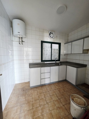 Hoora, Apartments/Houses, BHD 200/month,  2 BR,  -Very Neet & Clean Semi Furnished 2 BHK Flat Without Ewa @200/BD In Hoora