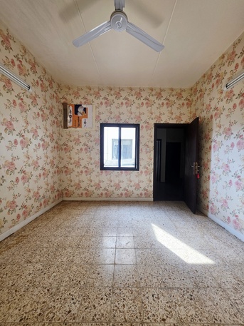 Muharraq, Apartments/Houses, BHD 130/month,  2 BR,  -Neet & Clean UN Furnished 2 Bedrooms Family Flat Without Ewa @130/BD In Muharraq