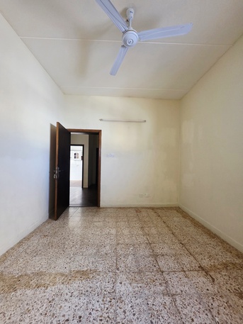 Muharraq, Apartments/Houses, BHD 130/month,  2 BR,  -Neet & Clean UN Furnished 2 Bedrooms Family Flat Without Ewa @130/BD In Muharraq