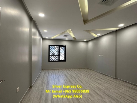 Mubarak Al-Kabeer, Apartments/Houses, KWD 750/month,  4 BR,  100 Sq. Meter,  4 Master Bedroom Villa Floor With Balcony For Rent In Abu Fatira.