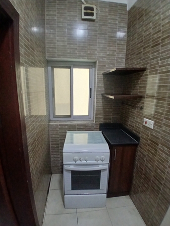 Zinj, Apartments/Houses, B 280/year,  2 BR,  EXCELENT |2BHK|SEMI FURNISHED FLAT WITH EWA NEAR 212 SUPER MARKET HALF OPEN KITCHEN TABLE