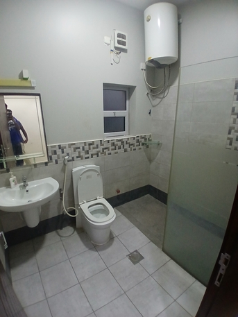 Zinj, Apartments/Houses, B 280/year,  2 BR,  EXCELENT |2BHK|SEMI FURNISHED FLAT WITH EWA NEAR 212 SUPER MARKET HALF OPEN KITCHEN TABLE