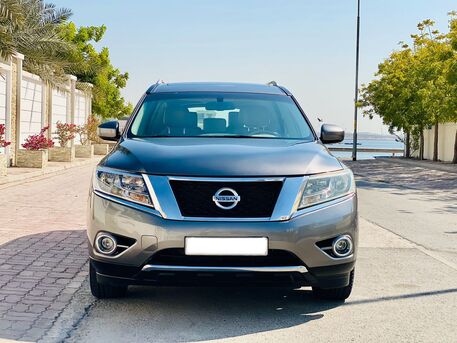 Tubli, Vehicles, Cars & Trucks , BHD 100,  Nissan Pathfinder-SV,  2015,  Automatic,  200000 KM,    MODEL FOR SALE