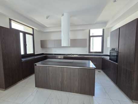 Kuwait City, Apartments/Houses, KWD 2800/month,  3 BR,  250 Sq. Meter,  Luxury 3 Bedroom Penthouse With Big Balcony In Hessa Al Mubarak For Rent