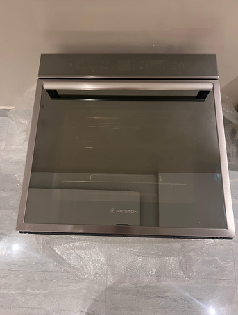 Khobar, Appliances, SAR 1650,  Ariston Oven Italian Made 60x60 Cm With Fan Not Used Full Touch Screen, Made In Italy