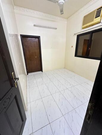 Hoora, Apartments/Houses, BHD 160/month,  1 BR,  Flat For Rent In Hoora With EWA , Unlimited Near  Zainal Market