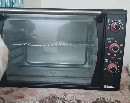 Thuqbah, Appliances, SAR 280,  Microwave With Pizza Carousel