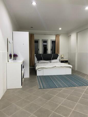 Busaiteen, Apartments/Houses, Furnished,  1 BR,  Fully Furnished Flat For Rent In Busaiteen ( Walkable Distance King Hamad)