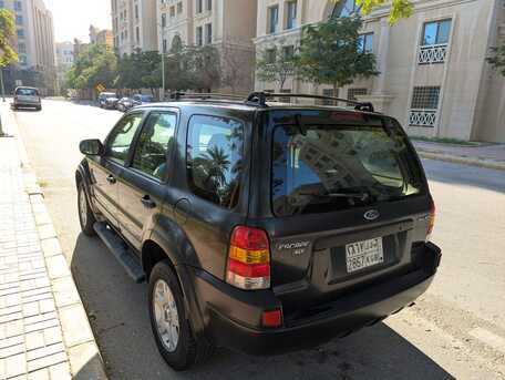 Jubail, Vehicles, Cars & Trucks , SAR 15500,  Ford Escape,  2005,  Automatic,  184600 KM,   4X4 Black Excellent 5 Seaters Family Suv