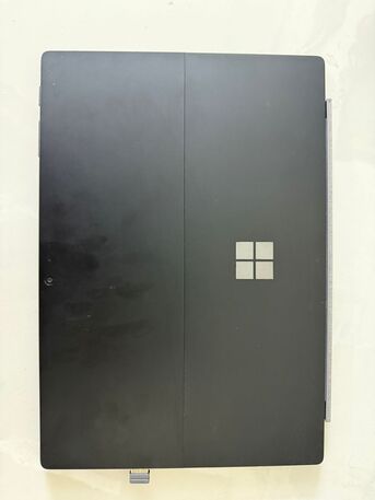 Riyadh, Computers, SAR 2000,  Microsoft Surface Pro 6 With Original Charger Brand New Signature Keyboard & Stiller