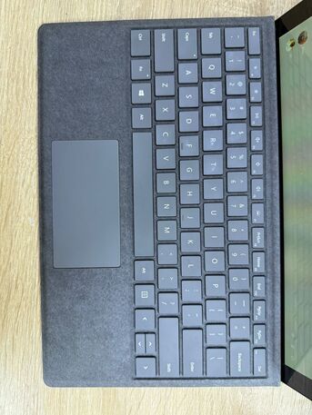 Riyadh, Computers, SAR 2000,  Microsoft Surface Pro 6 With Original Charger Brand New Signature Keyboard & Stiller