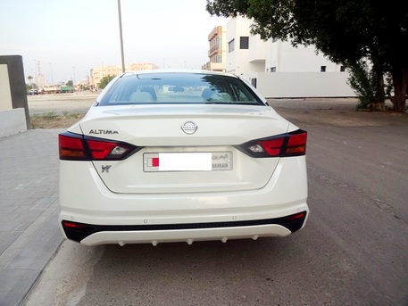 Umm Al Hassam, Vehicles, Cars & Trucks , BHD 11,  Nissan Altima,  2021,  Automatic,  78000 KM,  First Owner, Agency Maintained - Excellent Condition
