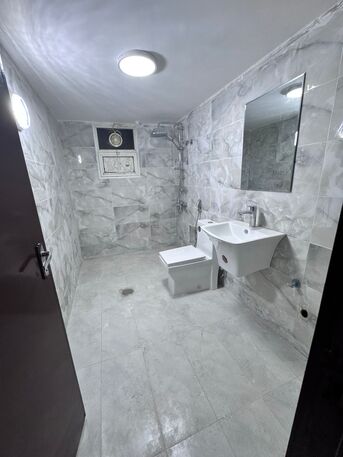 Kuwait City, Apartments/Houses, KWD 550/month,  3 BR,  Ground Floor Apartment With A Yard In Salwa