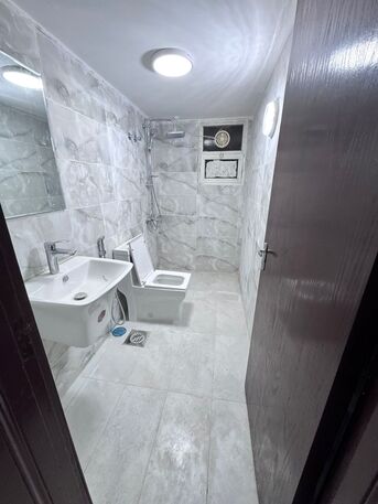 Kuwait City, Apartments/Houses, KWD 550/month,  3 BR,  Ground Floor Apartment With A Yard In Salwa